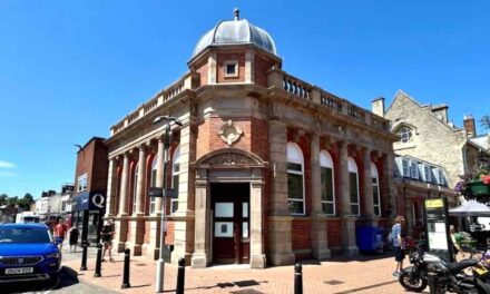 Former bank to become Noughts & Nibbles