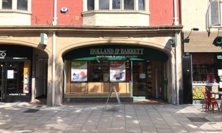 Savills secures two town centre retail lettings