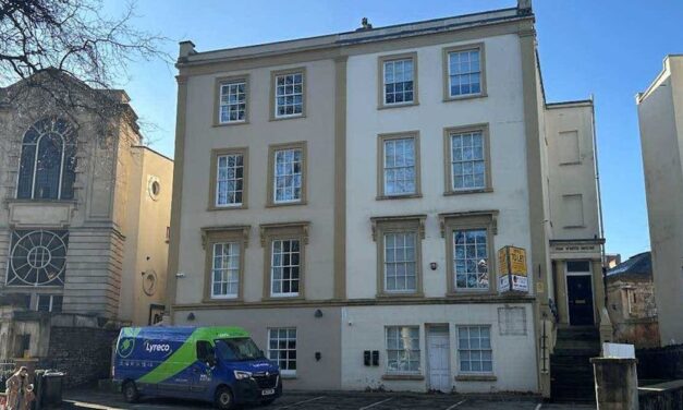 Vacant Clifton office set to become student flats