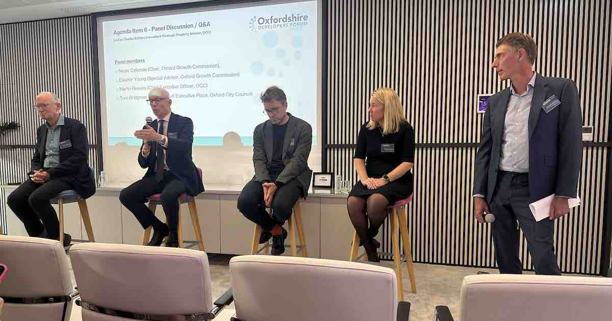 Destination Oxfordshire: the train is ready to depart, time to get on board