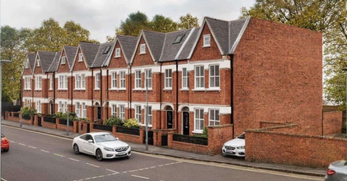 High quality houses to replace office in Balham