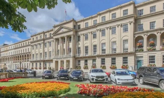 Cheltenham Municipal Offices could become 125-room spa hotel