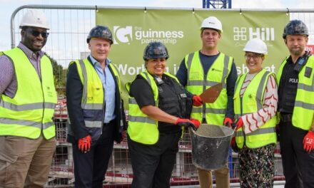 Housing association celebrates topping out at Bristol scheme