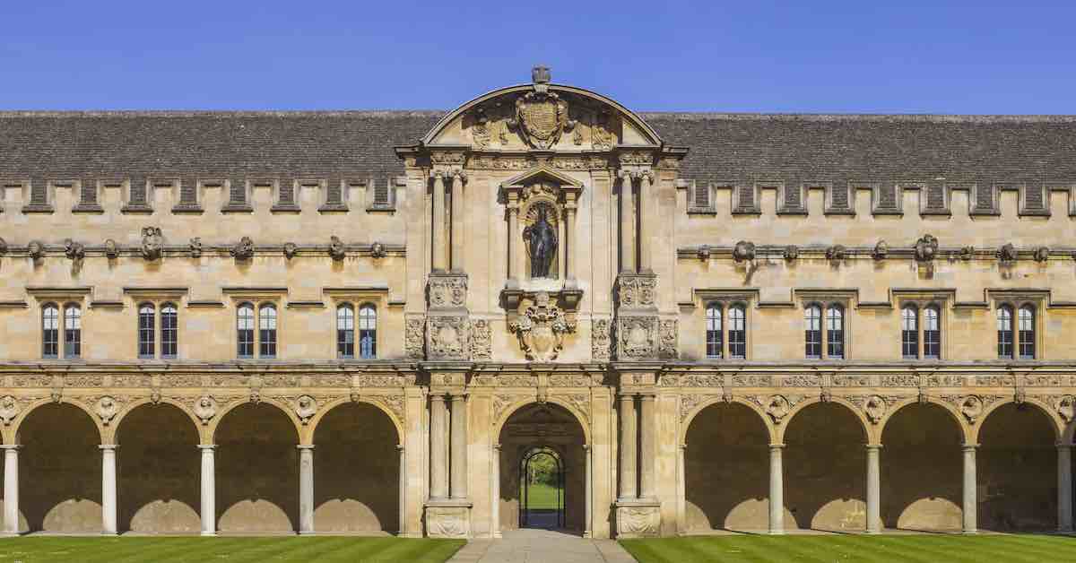 Celebrate Oxfordshire’s property success at Christmas