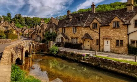 Savills publishes report on prime Cotswolds market