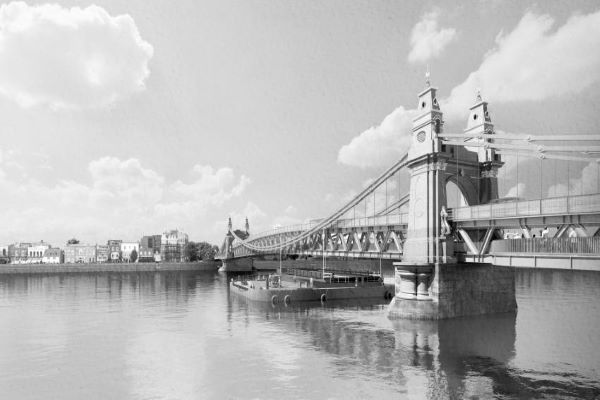 Hammersmith Bridge stabilization to be complete by late spring