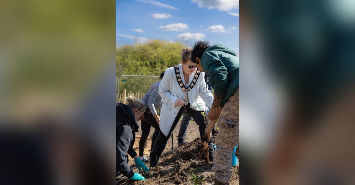 SEGRO and Earthwatch set up new Slough green-space