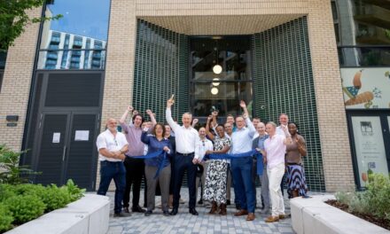 Hill and L&Q celebrate Kew Bridge Rise completion