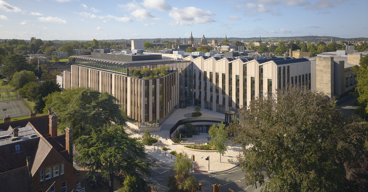 The LaMB Oxford Round Table: Hosted by NBBJ + UKPF – “More science, less space”