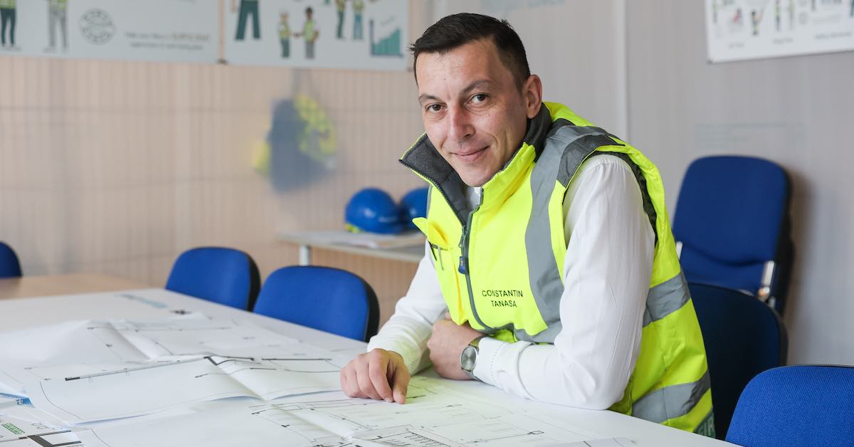 Oxford North celebrates its 2,000th employee