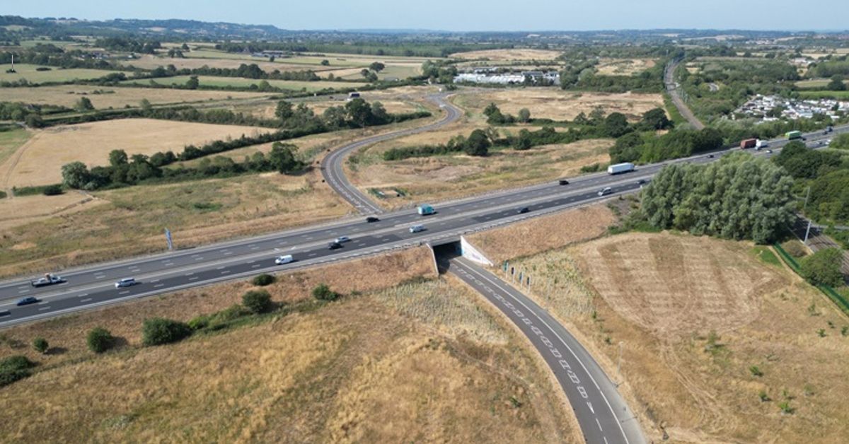 New road linking Wichelstowe to the M4 opens